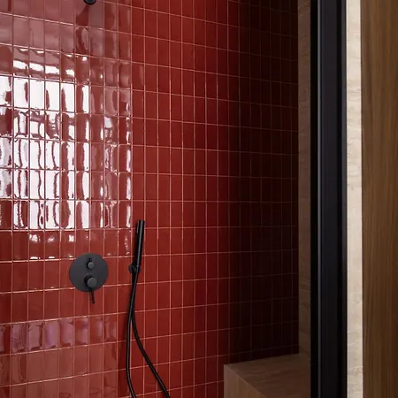 Lasuite Magenta Apartment