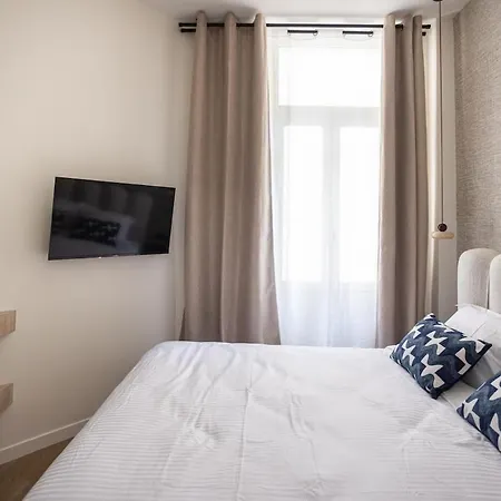 Apartment Lasuite Magenta Paris